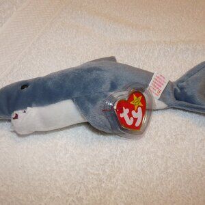 "CRUNCH''  the shark